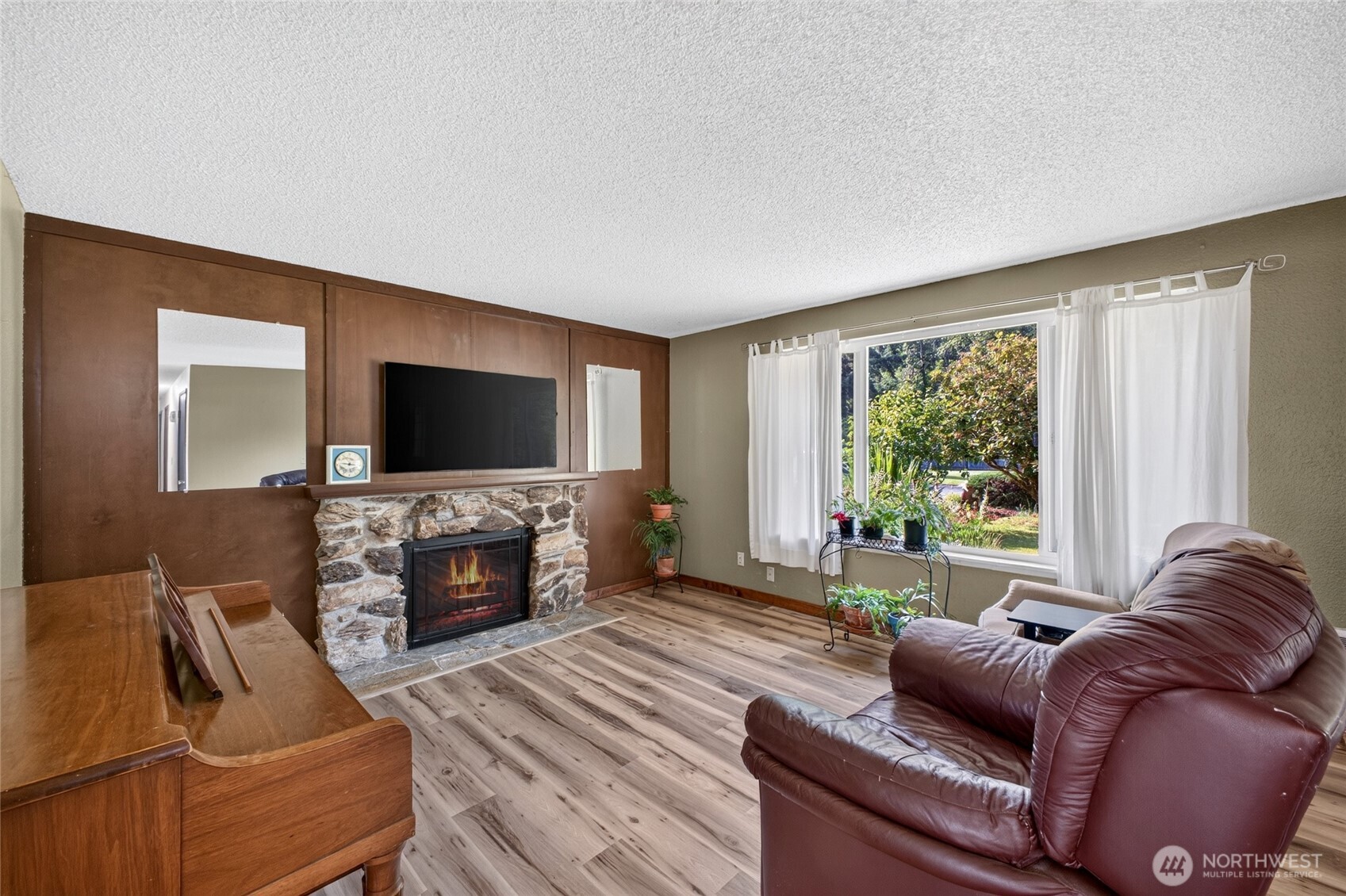 11513 108th Street Property Photo 5