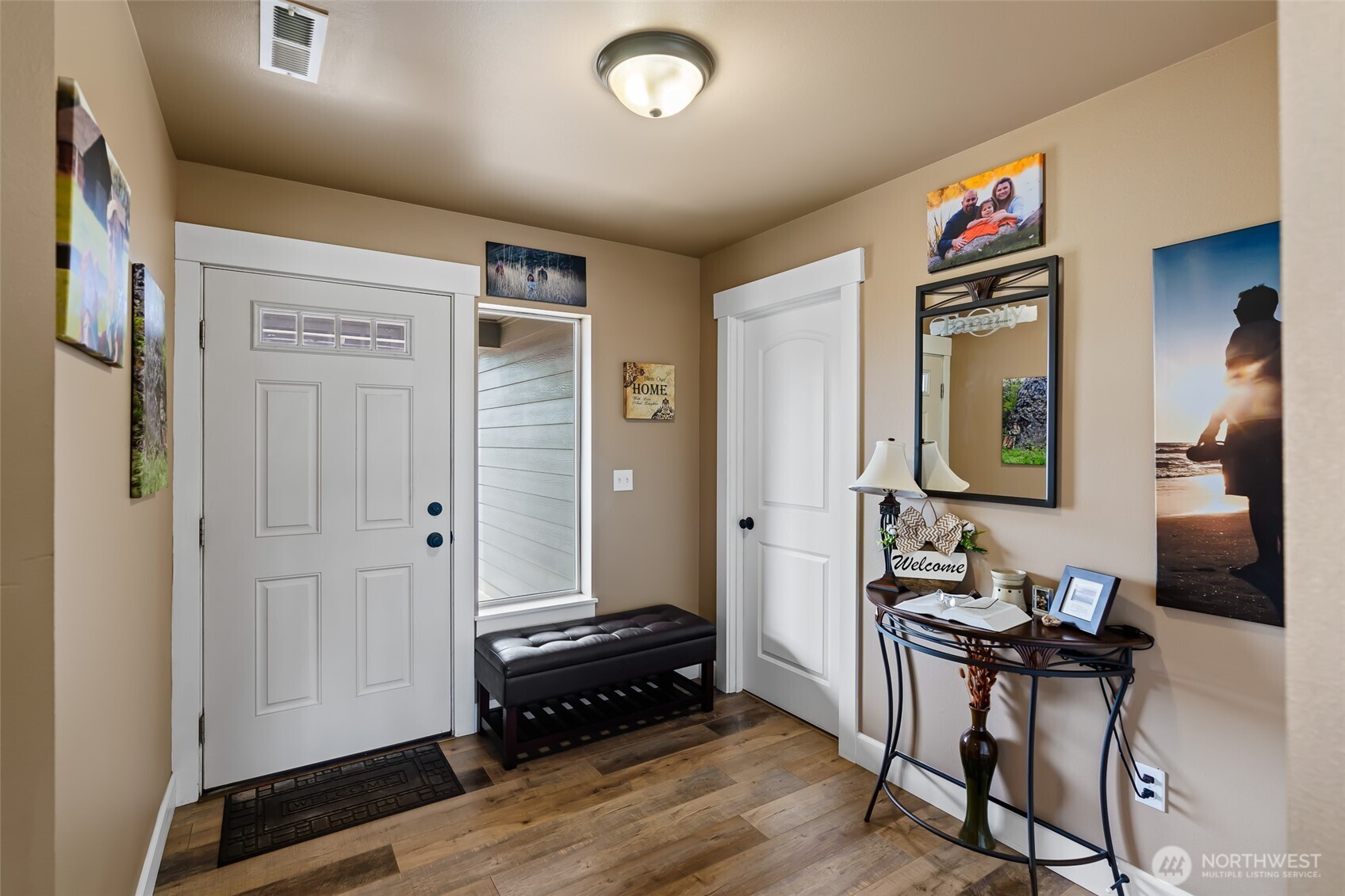 1510 Bitterbrush Drive Property Photo 6