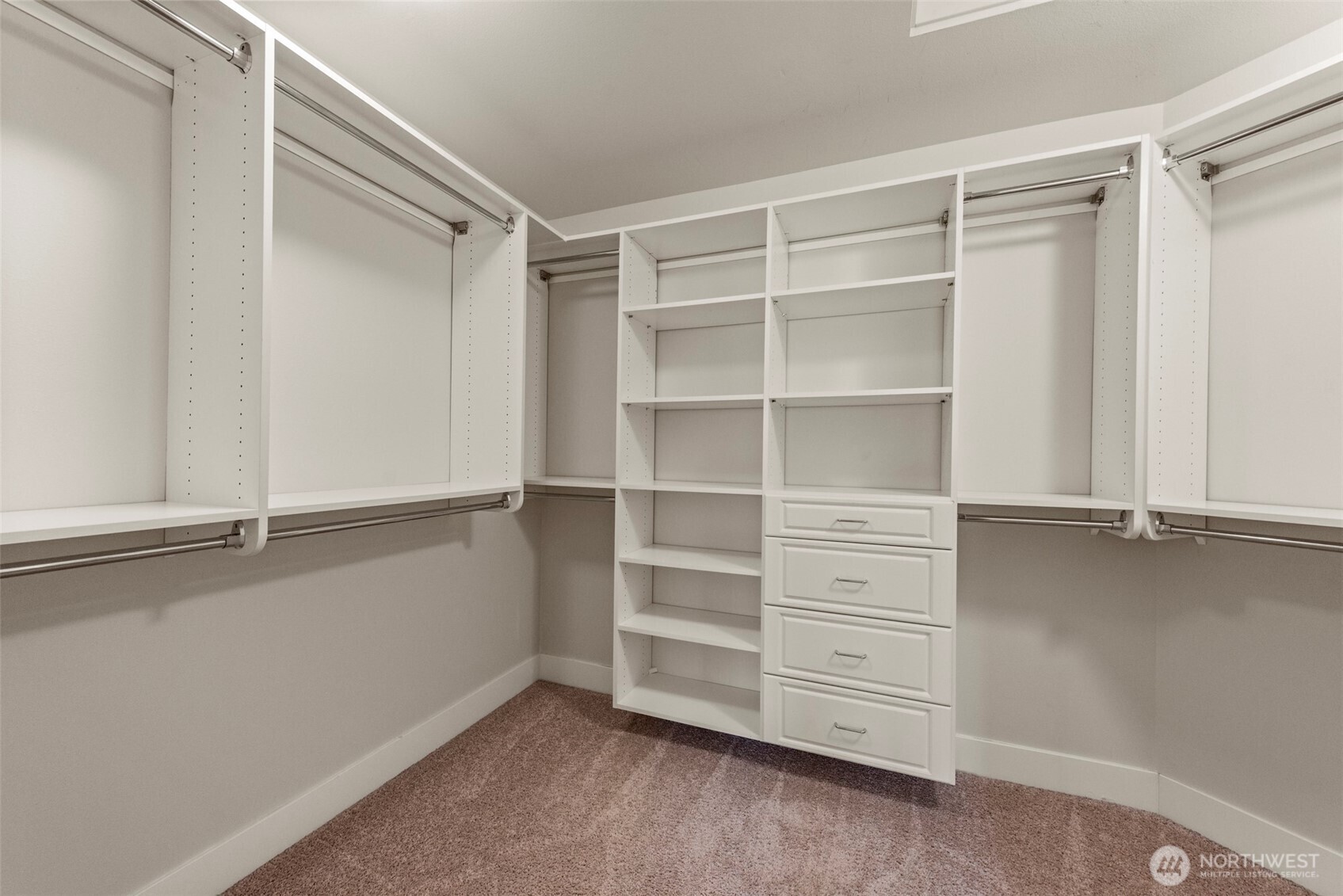 452 233rd Place Property Photo 19