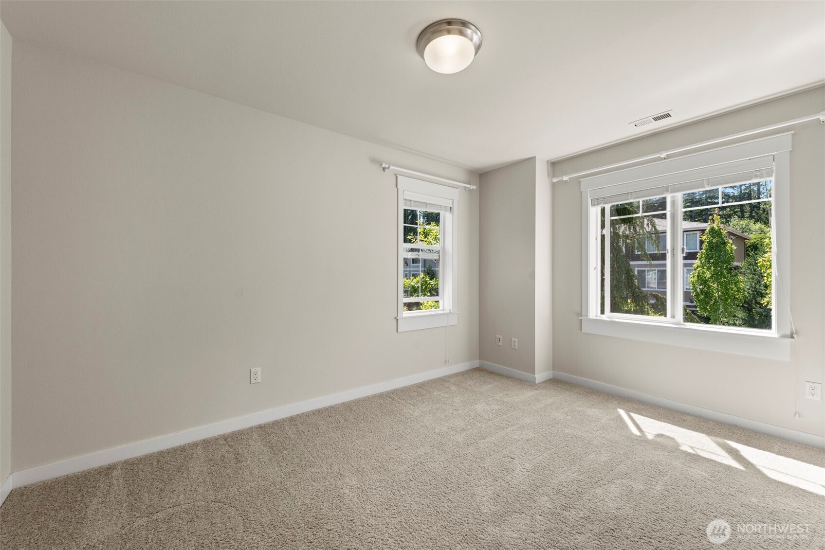 452 233rd Place Property Photo 22