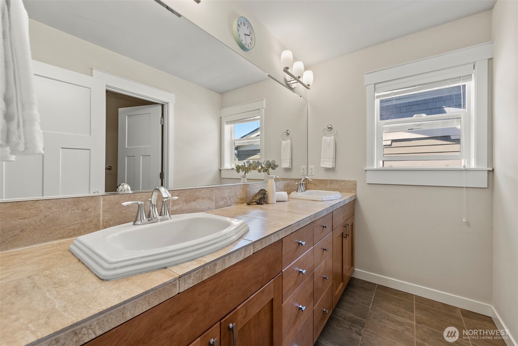 452 233rd Place Property Photo 25