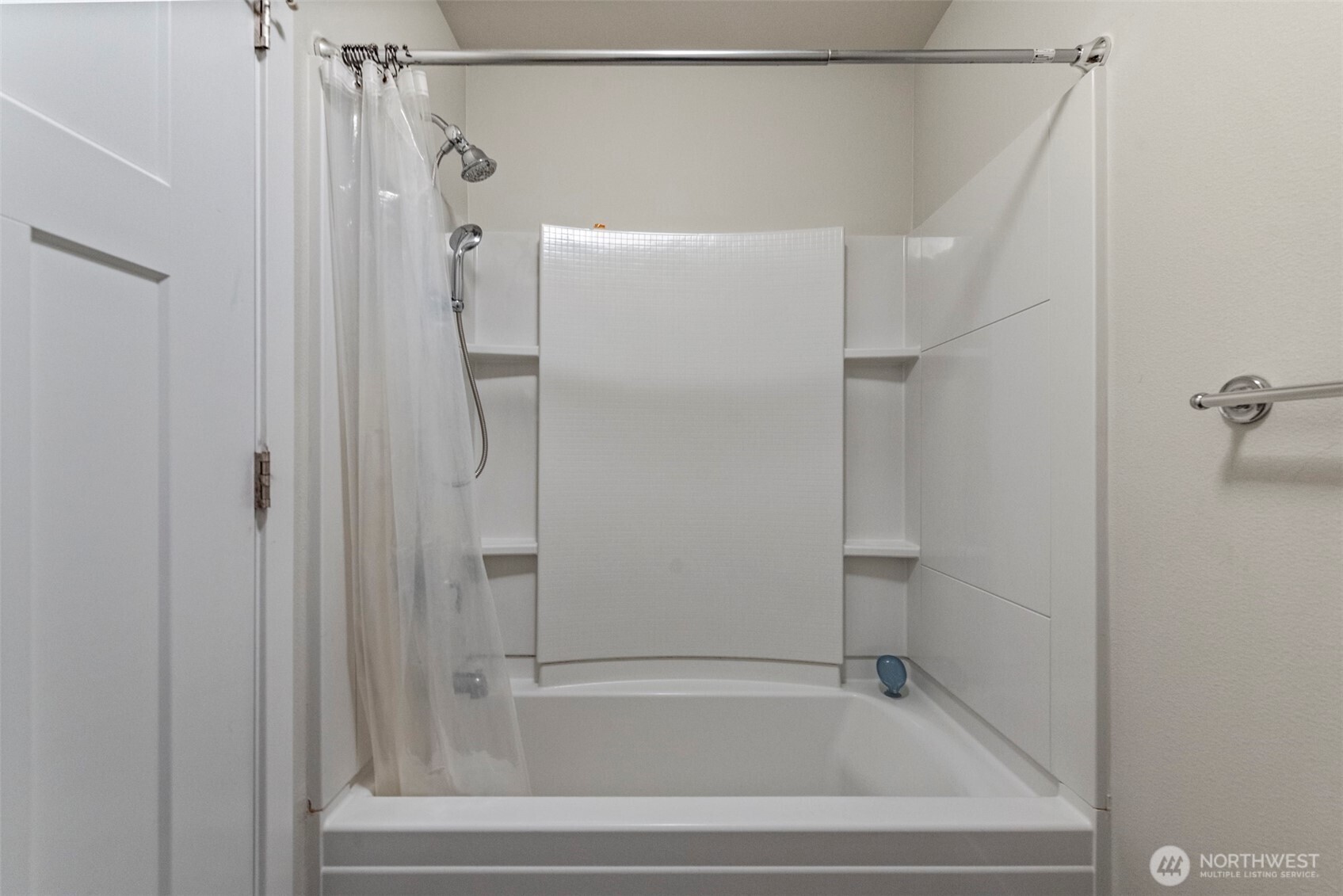 452 233rd Place Property Photo 26