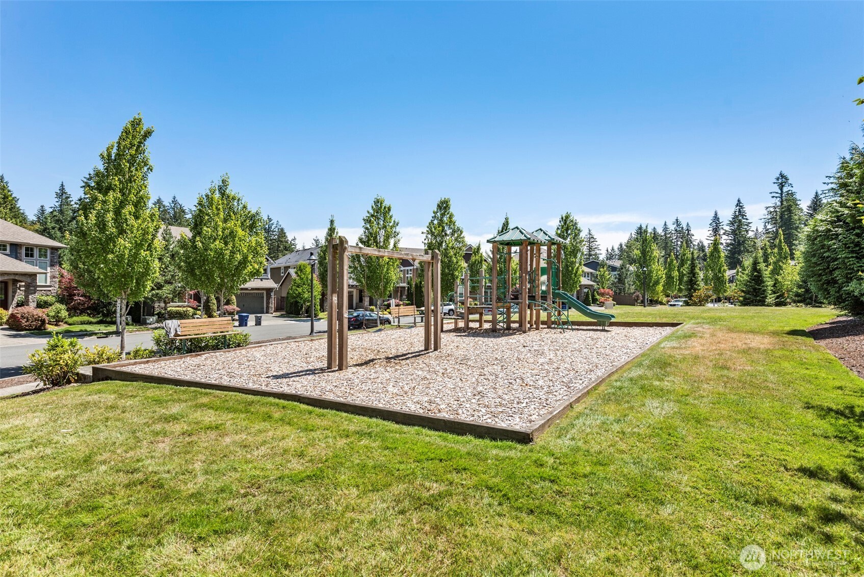 452 233rd Place Property Photo 31