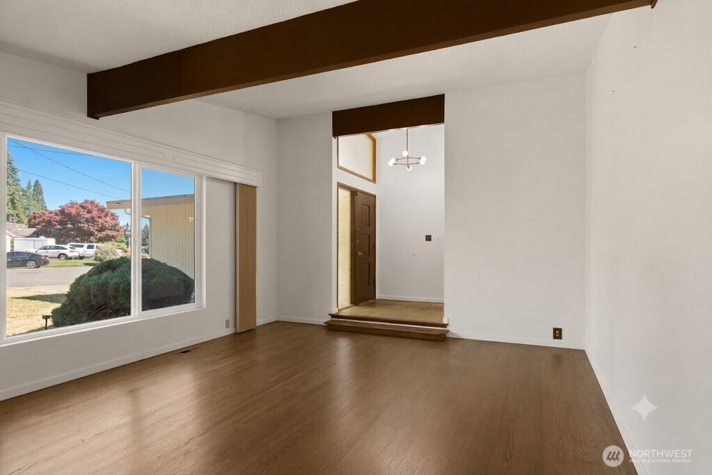 26607 Manchester Court Property Photo 3