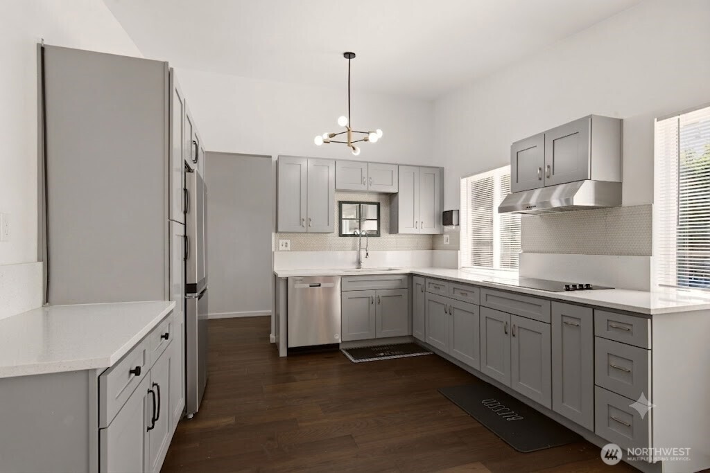26607 Manchester Court Property Photo 6