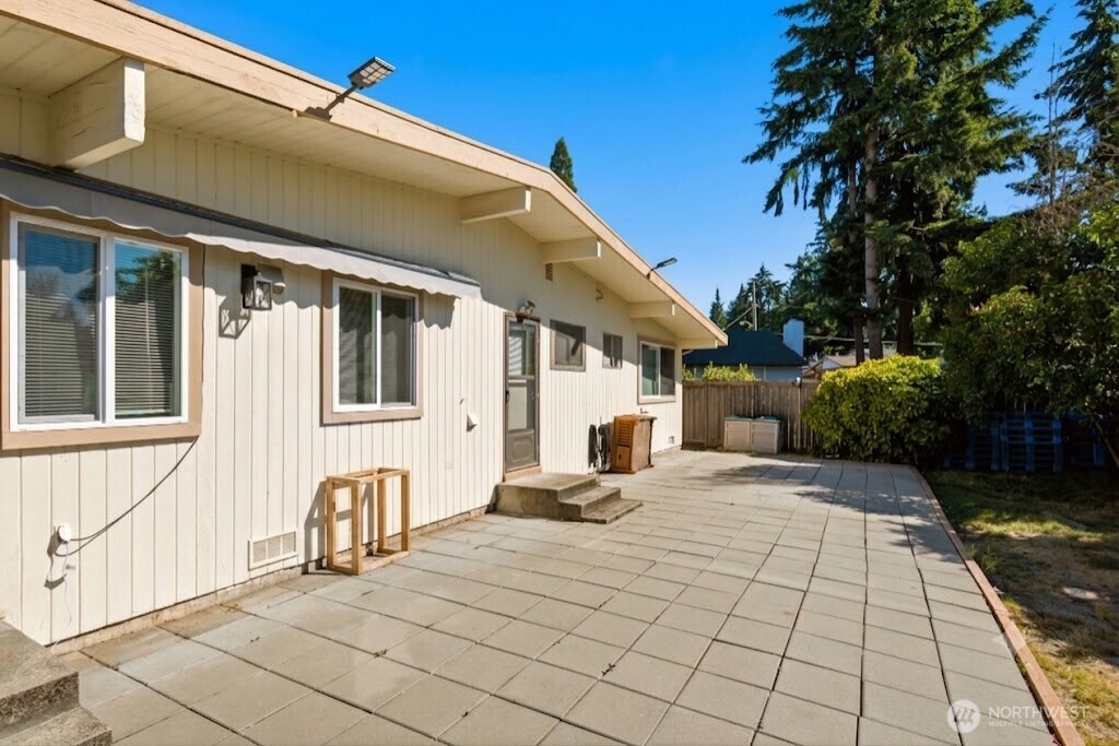 26607 Manchester Court Property Photo 24