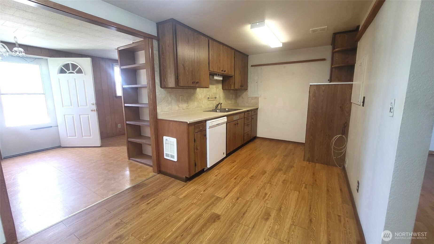 268 Park Pl Property Photo 14