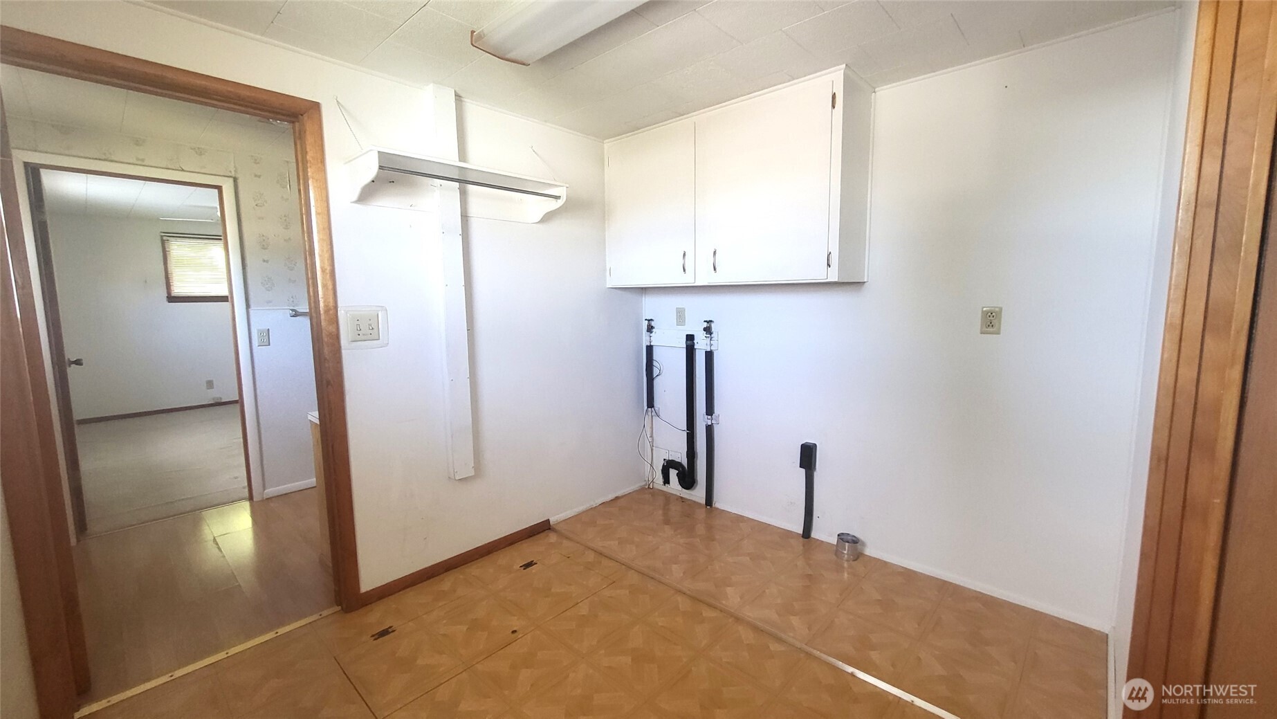 268 Park Pl Property Photo 18