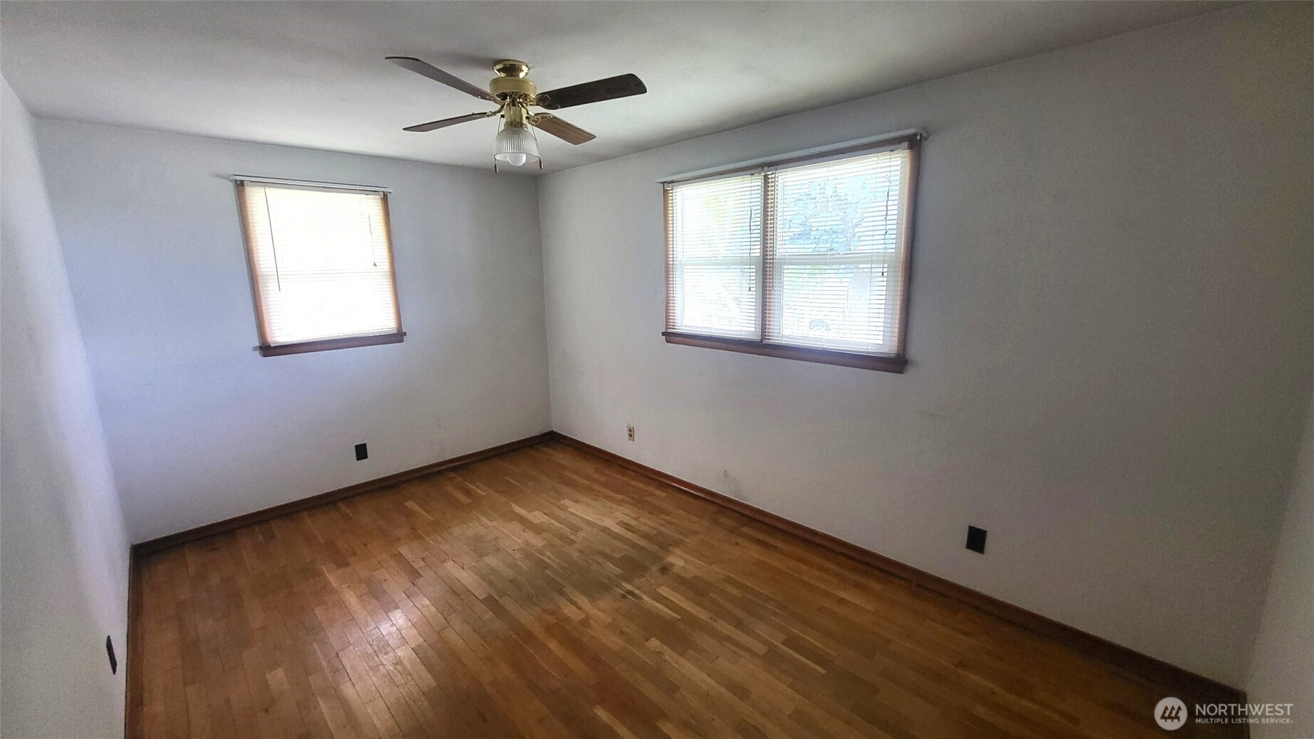 268 Park Pl Property Photo 25