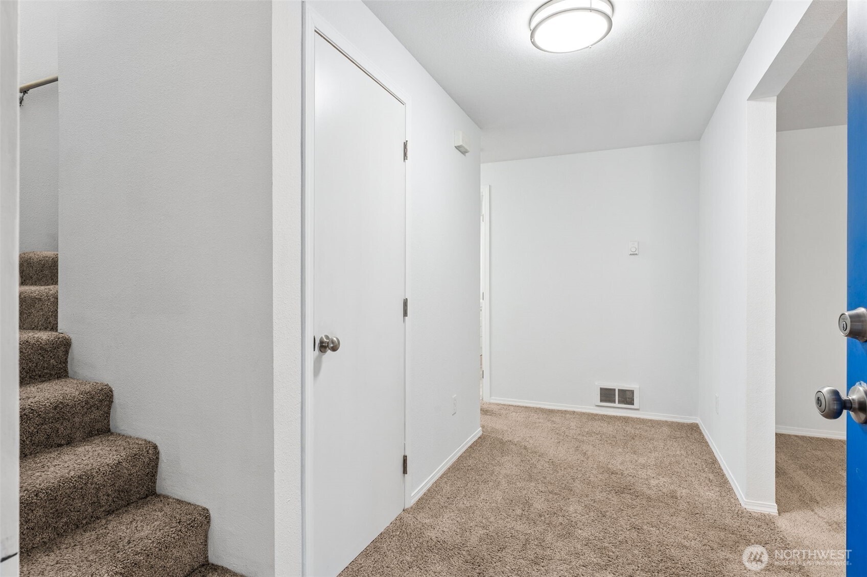 22518 Bluewater Drive Property Photo 4