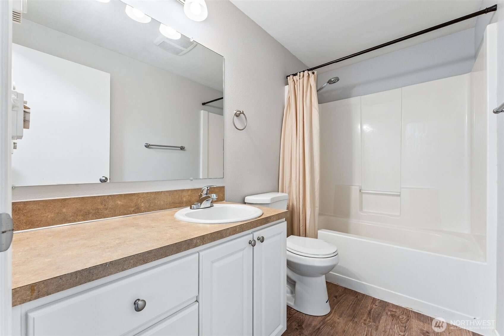 22518 Bluewater Drive Property Photo 19