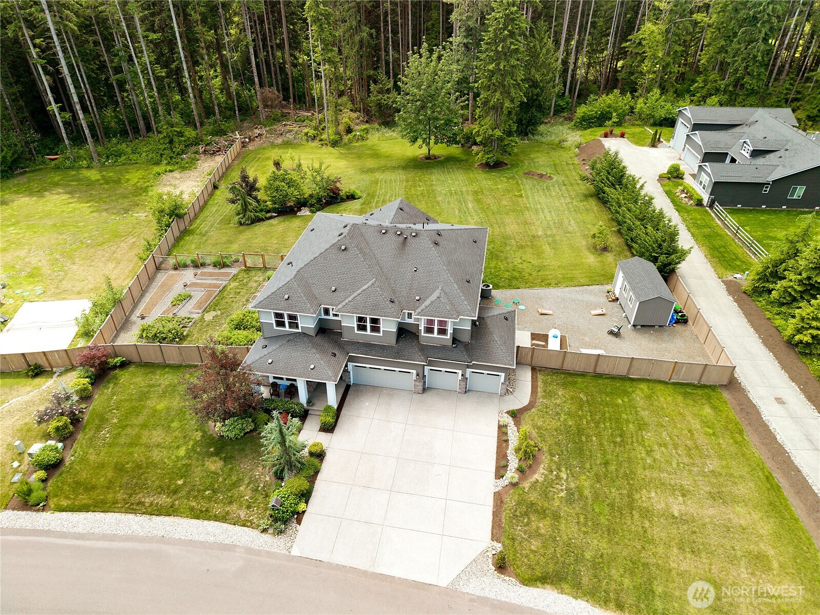 14022 113th Street Property Photo 3