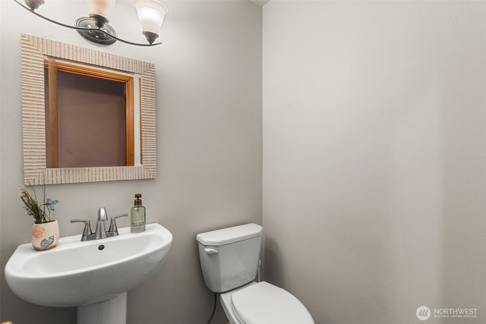 121 Manhattan Square Property Photo 13