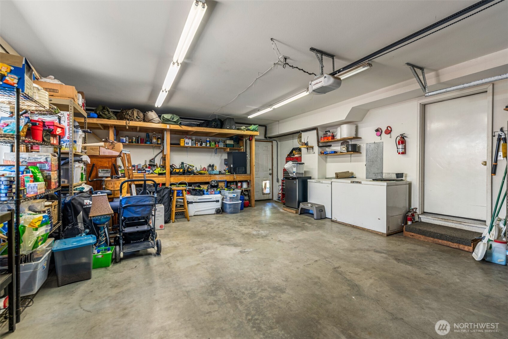 121 Manhattan Square Property Photo 35