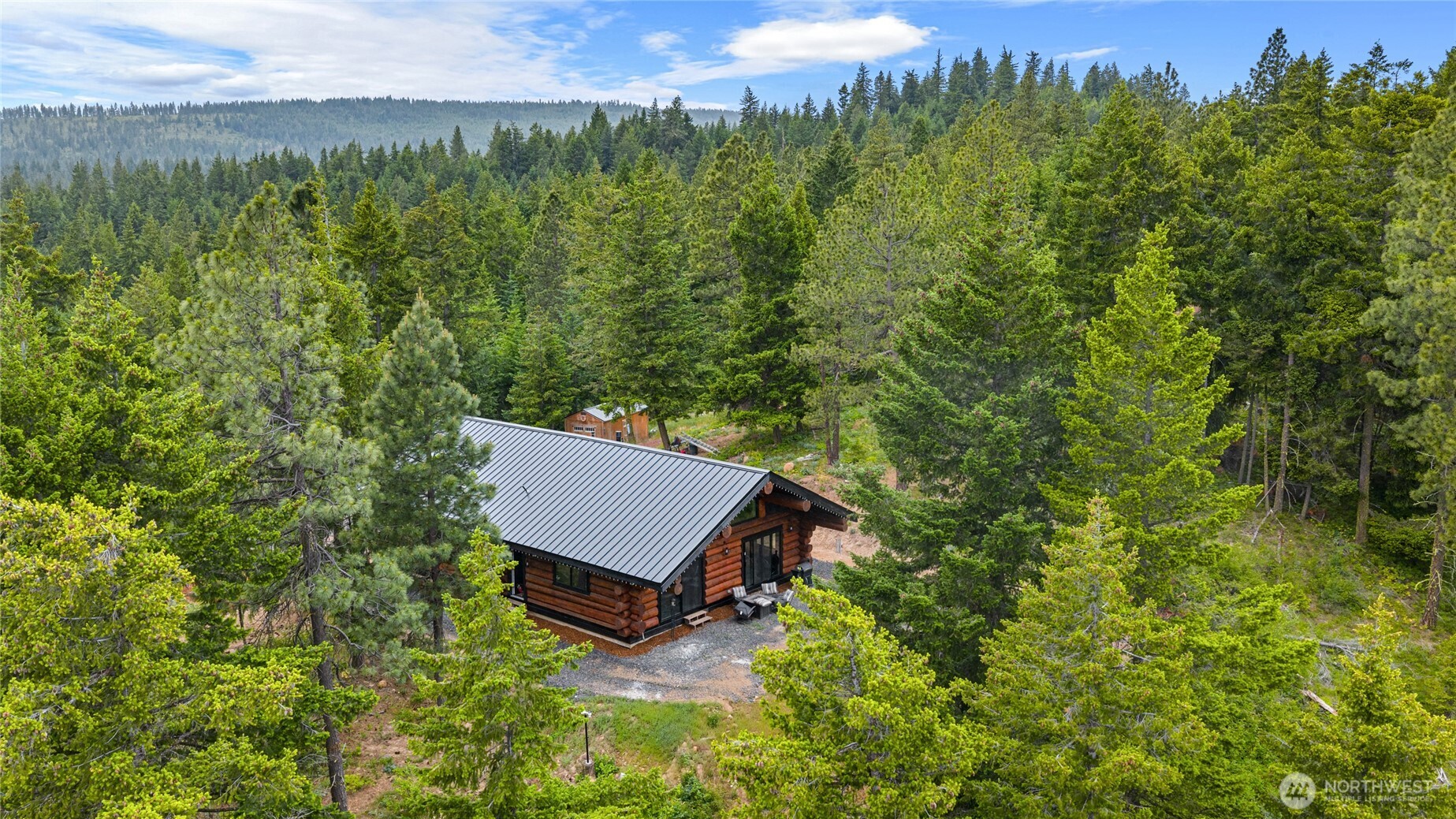 1336 Black Hawk Property Photo 4