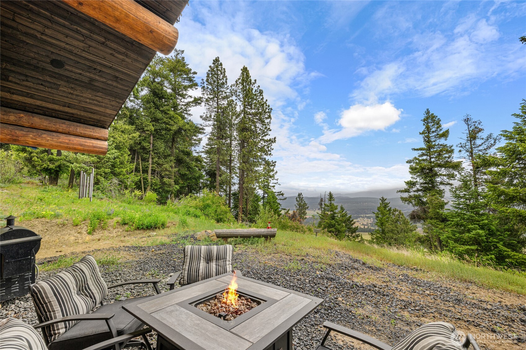 1336 Black Hawk Property Photo 8
