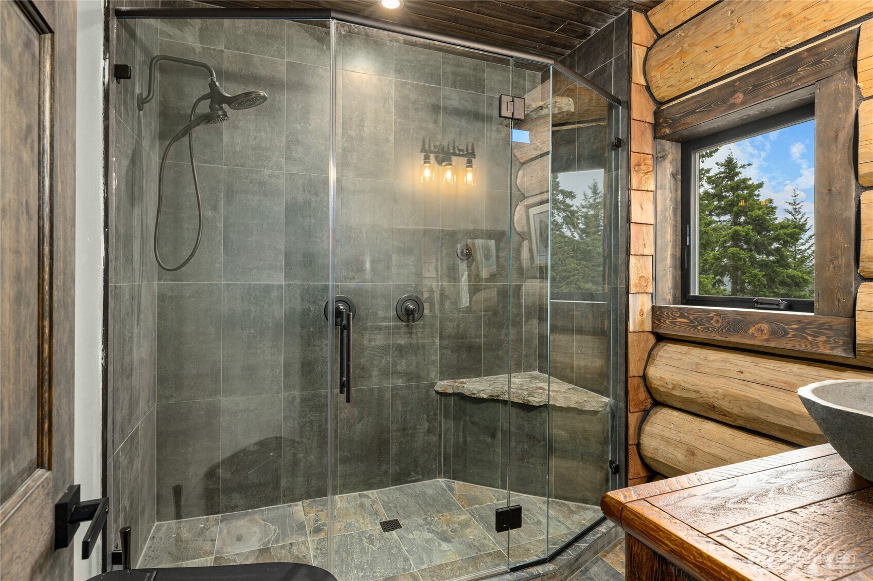 1336 Black Hawk Property Photo 26