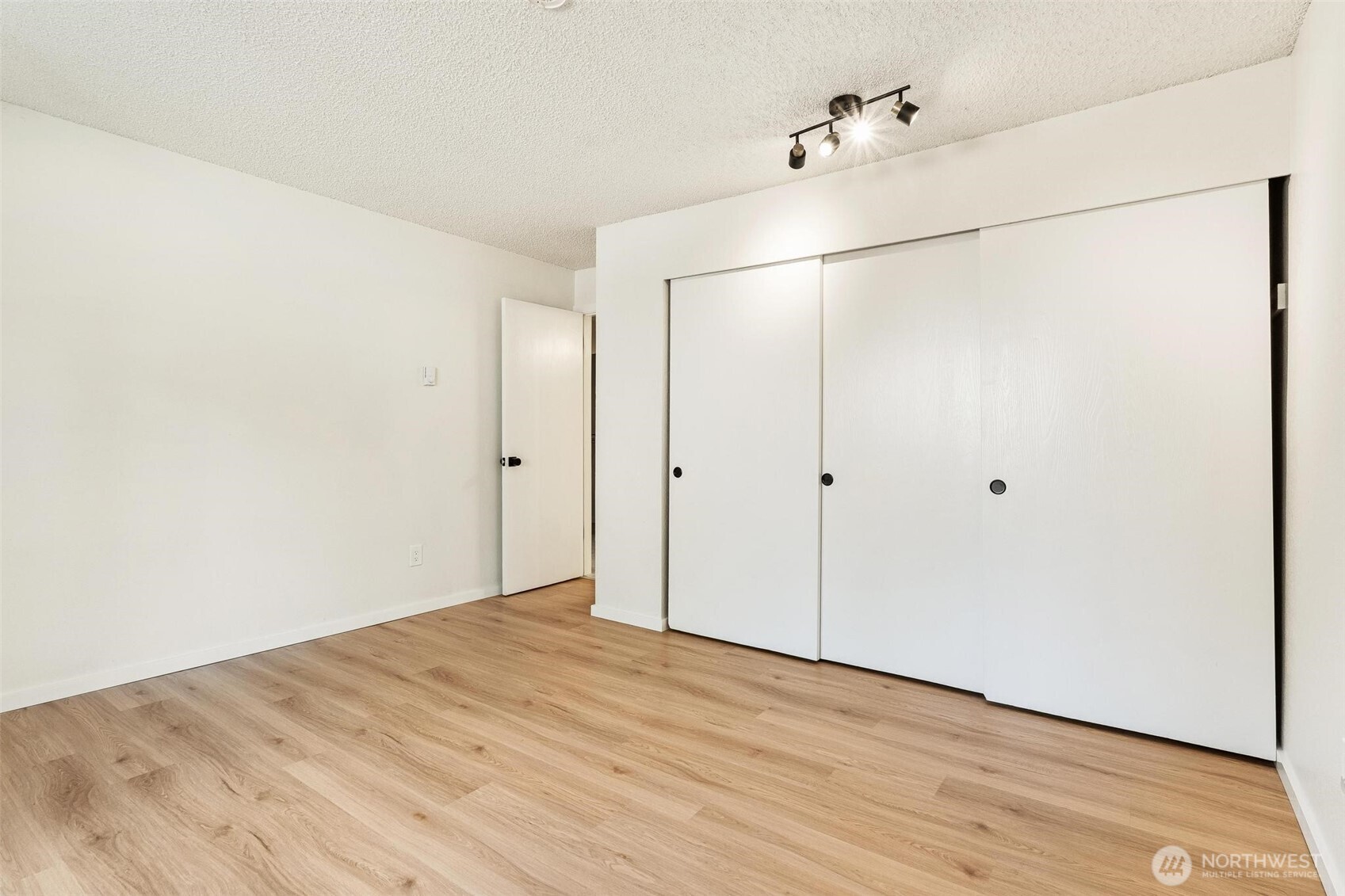 4415 145th Avenue H6 Property Photo 19