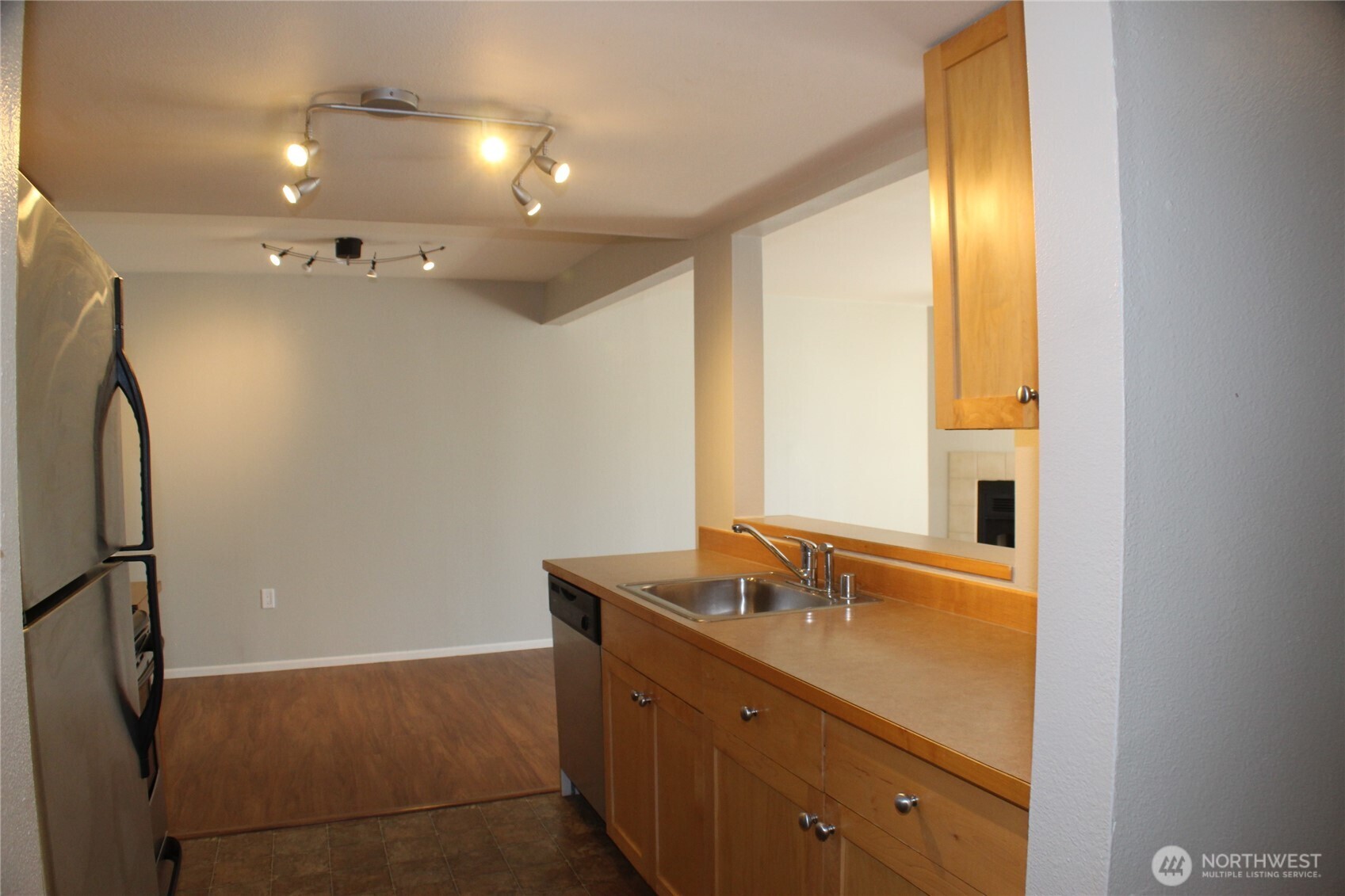 1522 Ne 175th Street 200 Property Photo 8