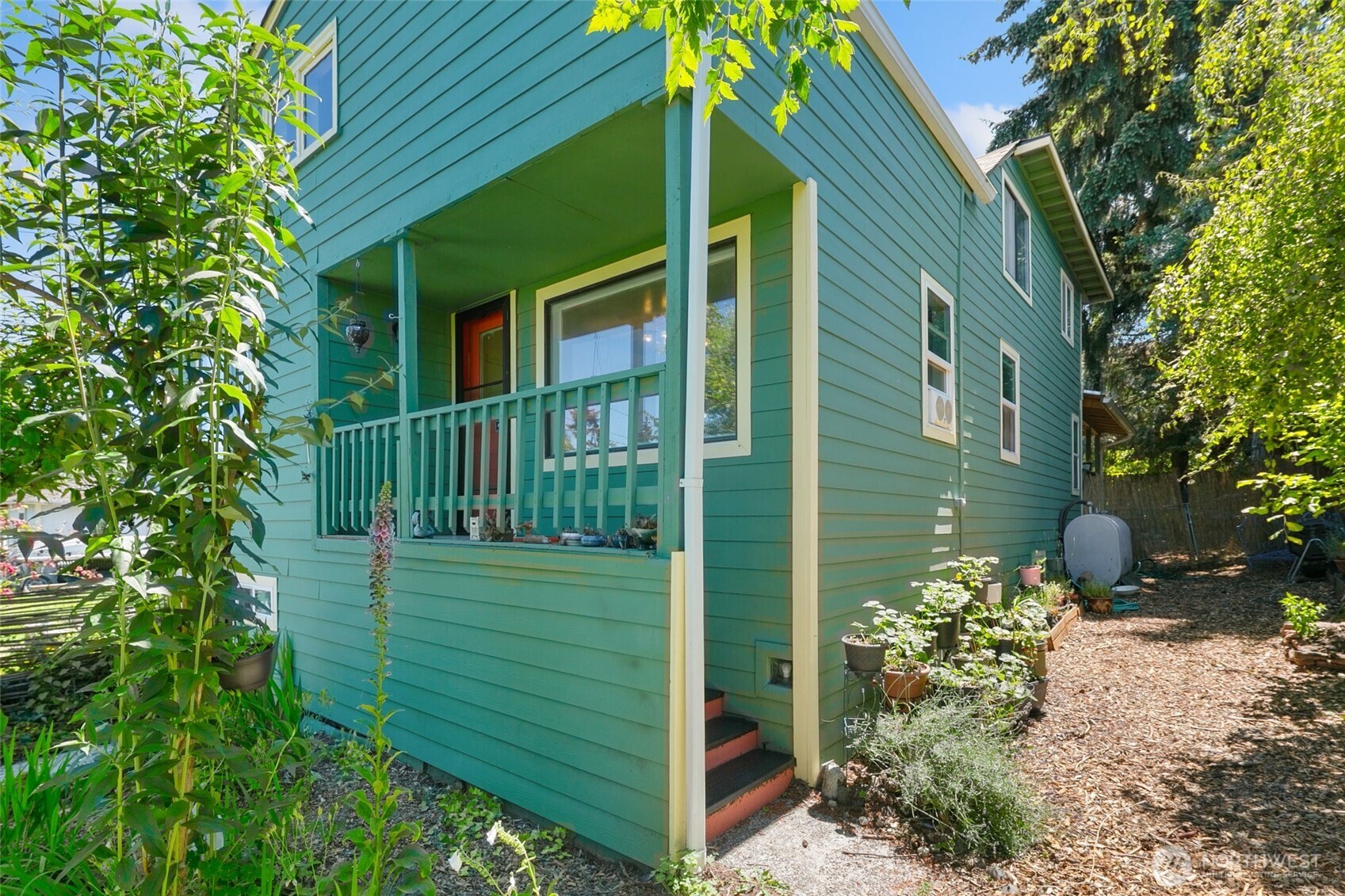 1235 S 101st Street Property Photo 1