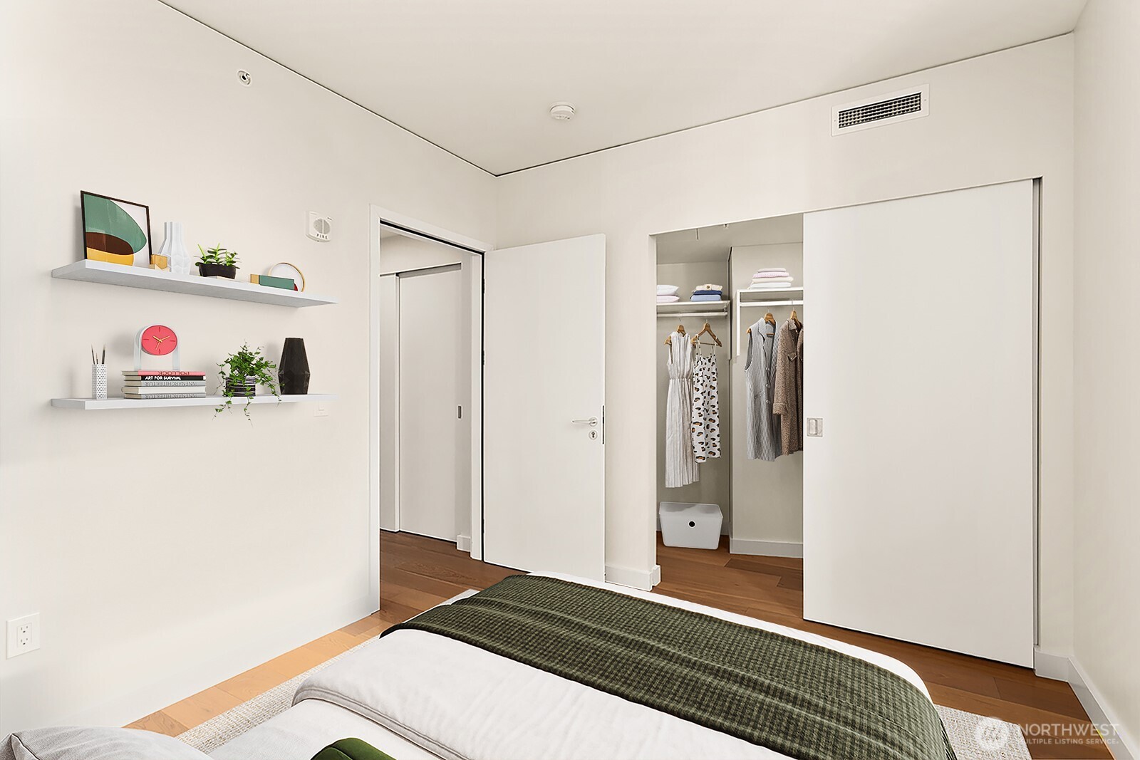 121 Stewart Street 1502 Property Photo 10