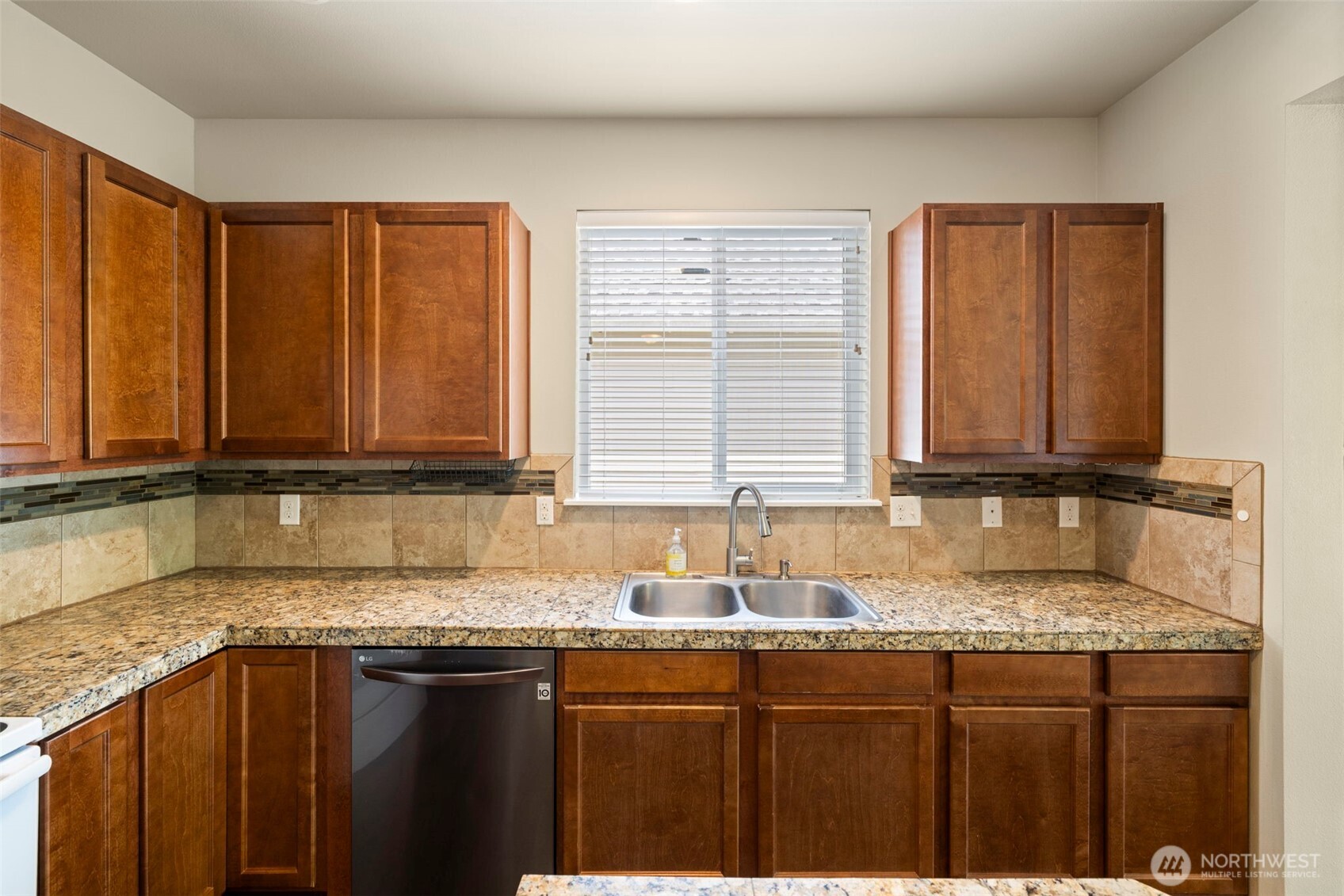 518 Grass Lake Street Ct Property Photo 10