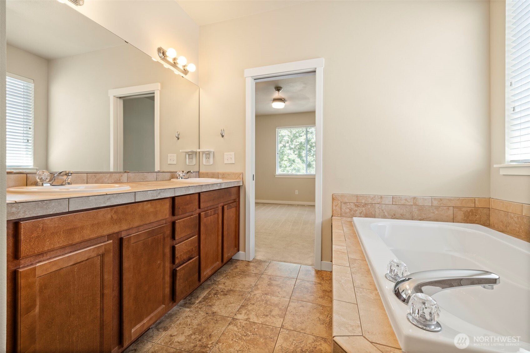 518 Grass Lake Street Ct Property Photo 15