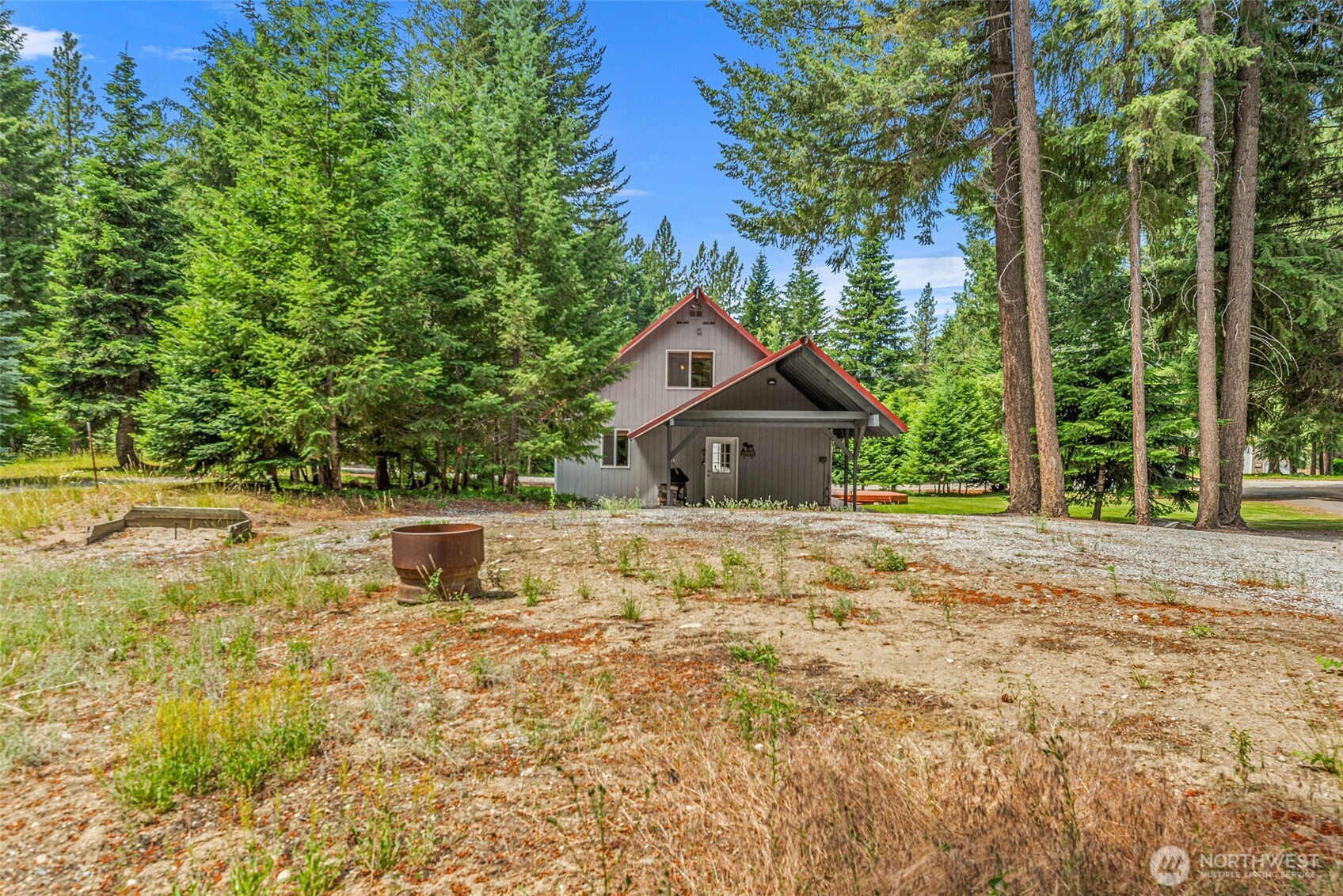 2605 Larch Drive Property Photo 11