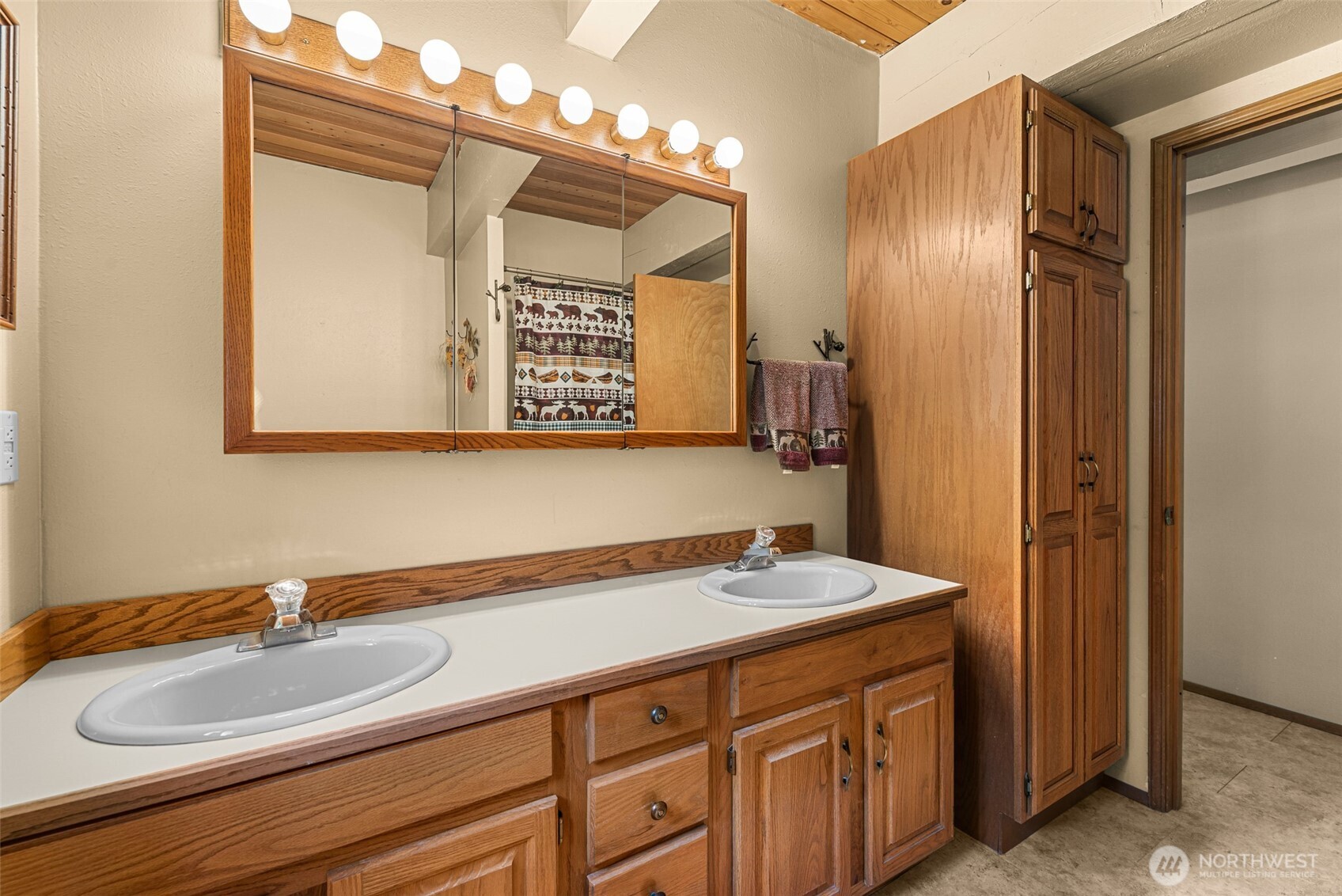 2605 Larch Drive Property Photo 25