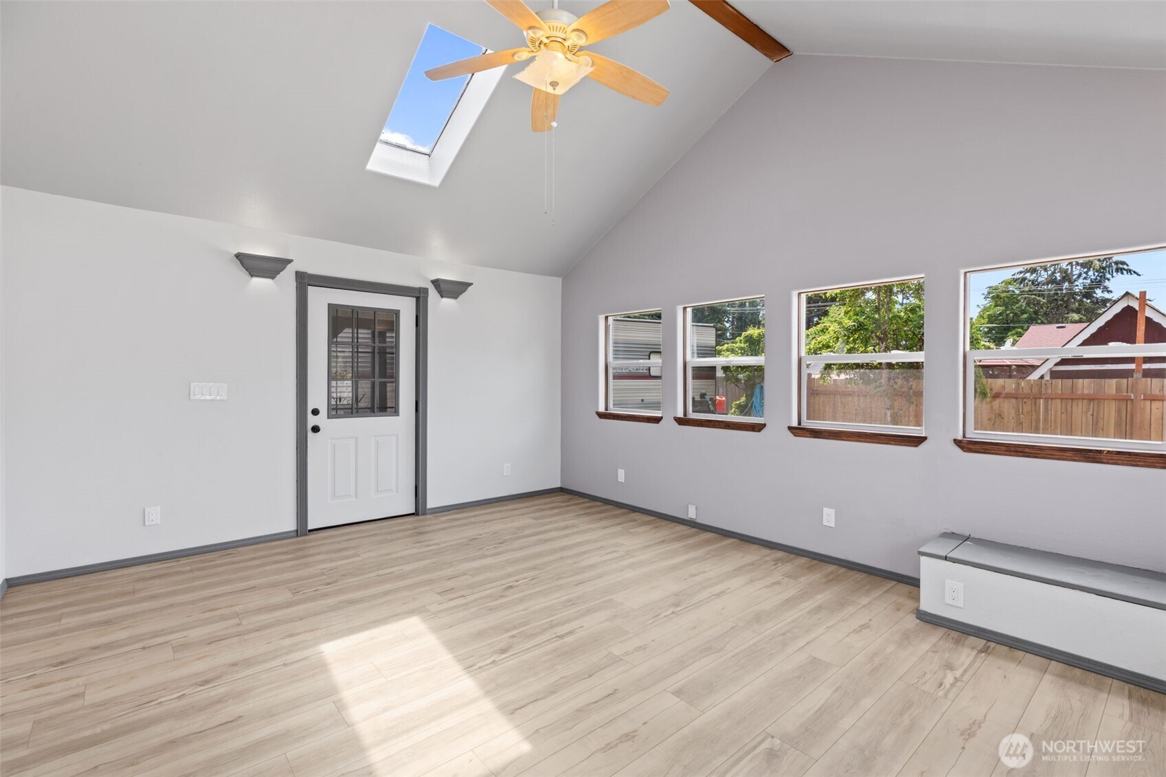 17010 16th Avenue Property Photo 20