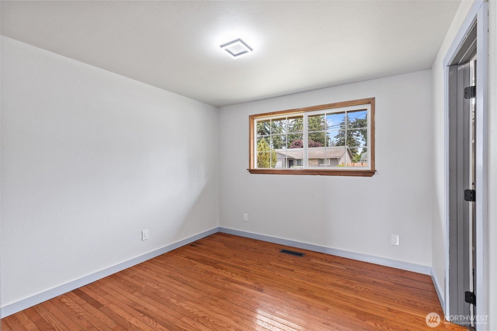17010 16th Avenue Property Photo 28
