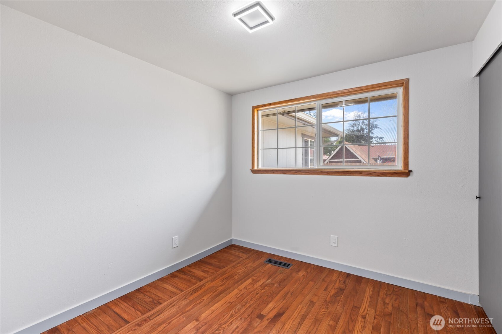 17010 16th Avenue Property Photo 29