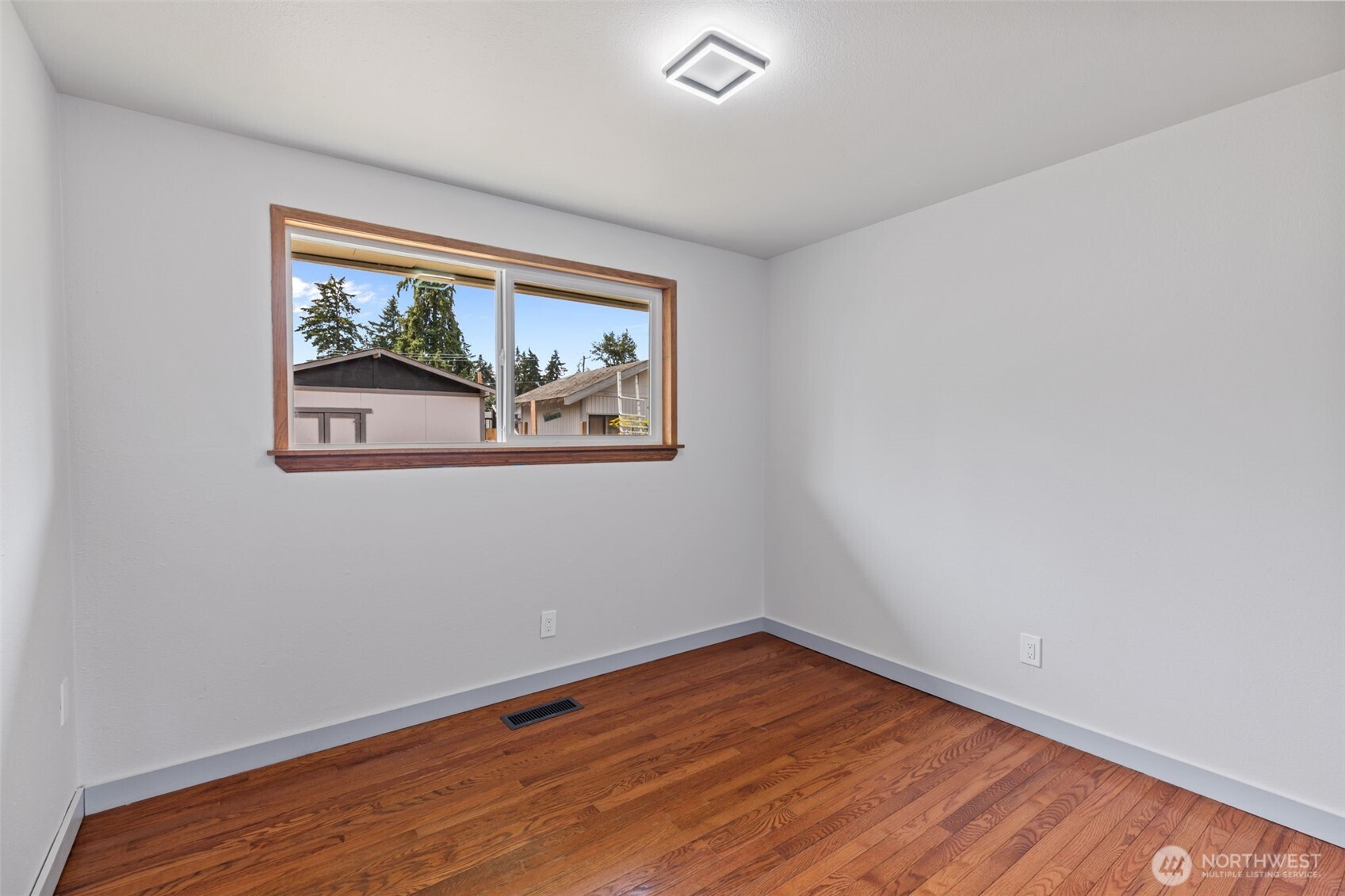 17010 16th Avenue Property Photo 32