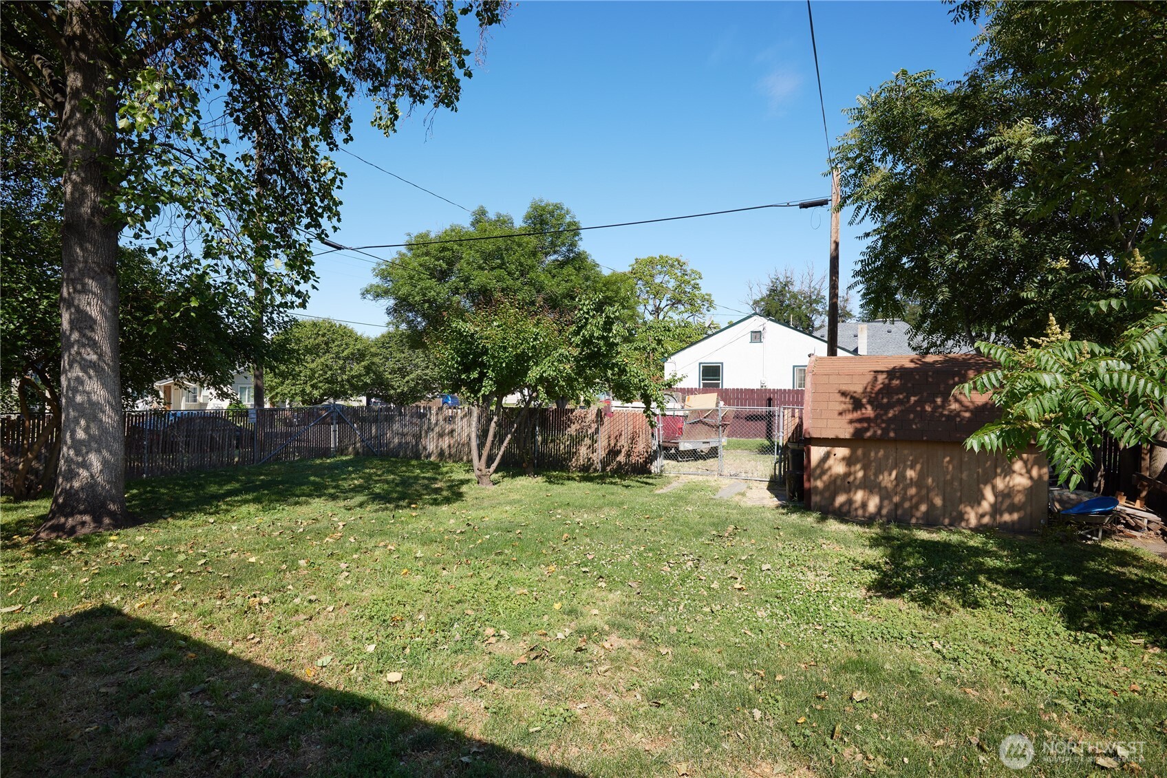 303 E Oak Street Property Photo 29