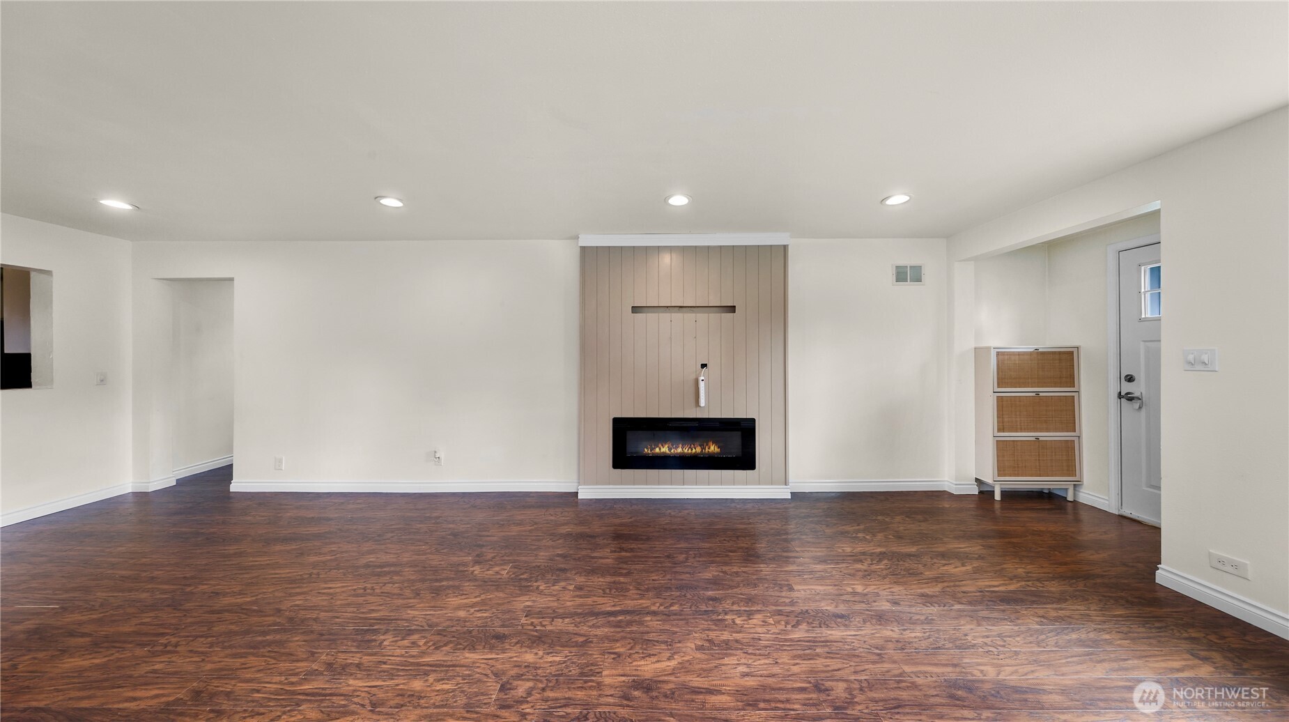 314 Central Street Property Photo 6