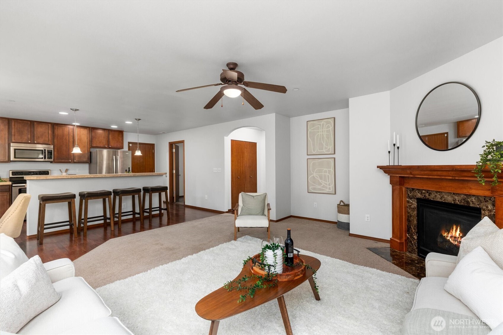 1190 Swan Loop Property Photo 6