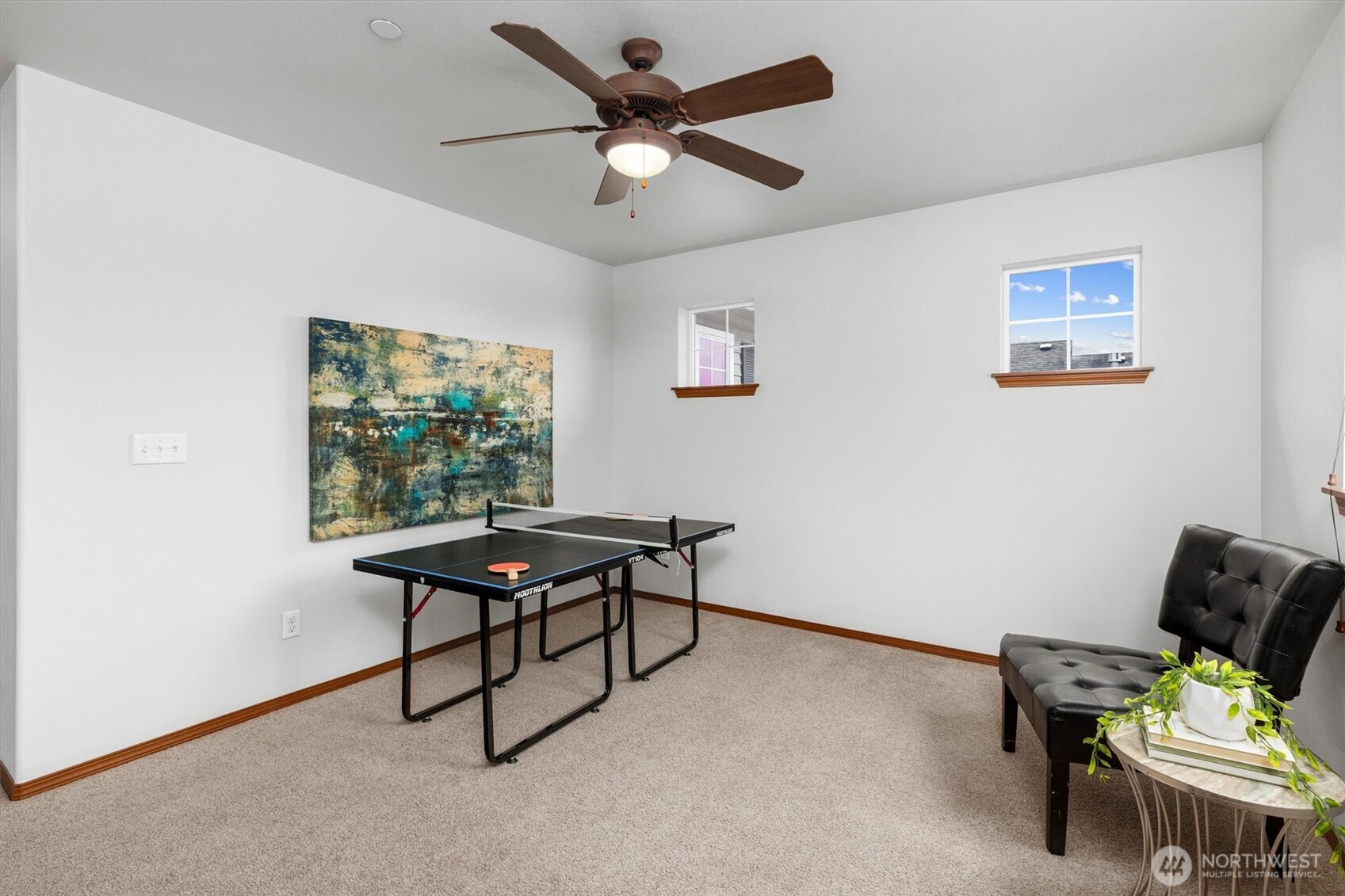 1190 Swan Loop Property Photo 29