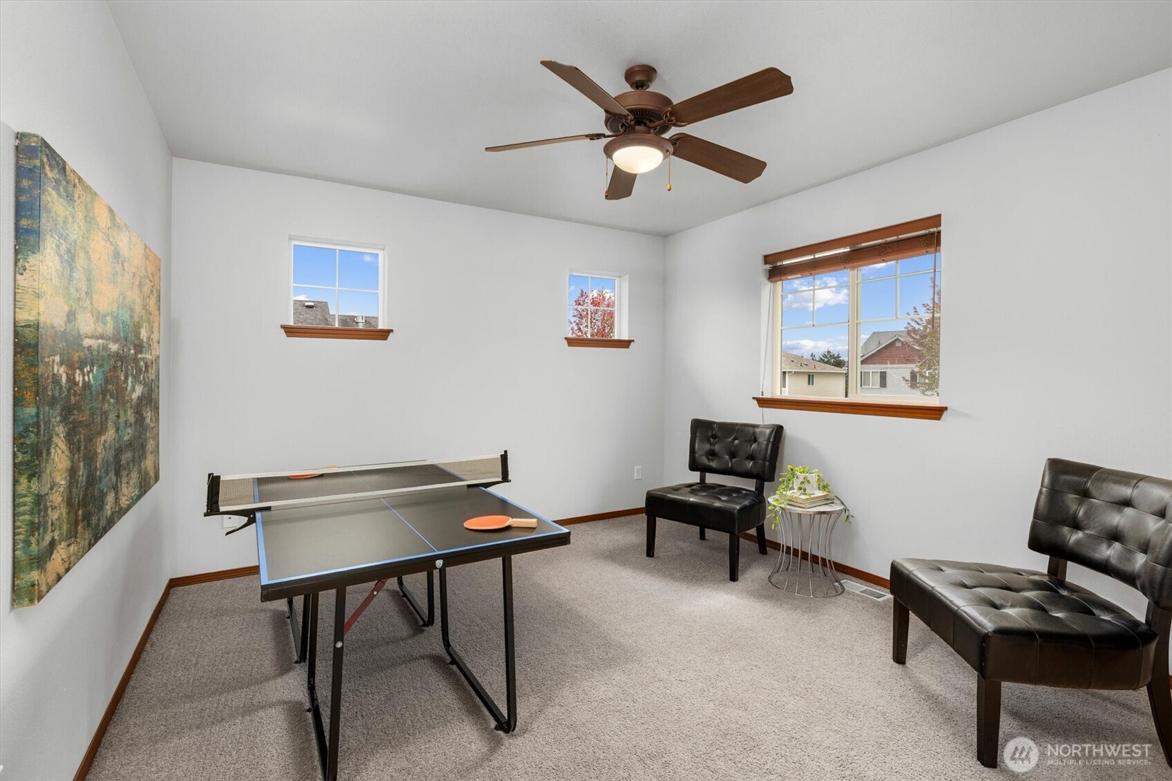1190 Swan Loop Property Photo 30