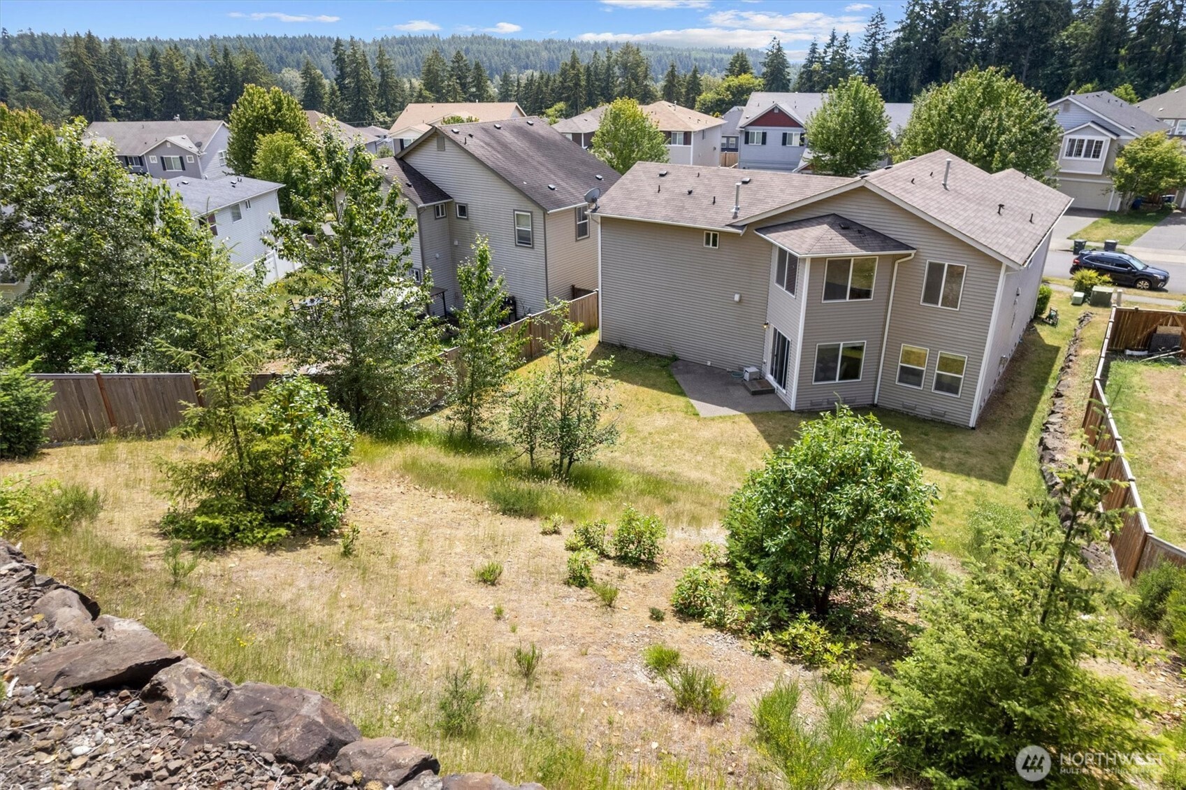 1190 Swan Loop Property Photo 35