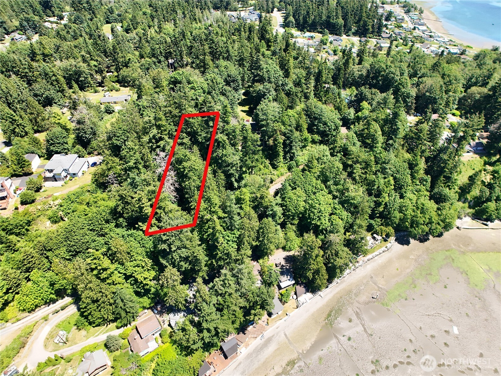 8222 Shoemaker Road Property Photo 4