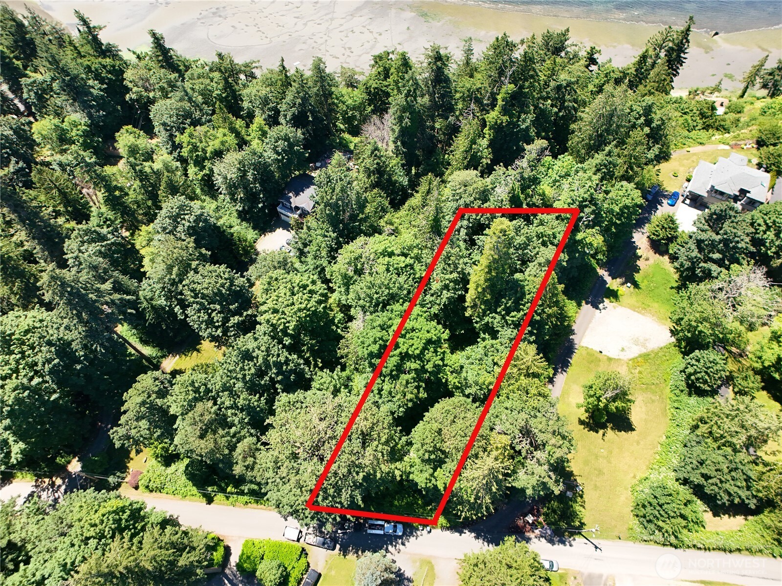 8222 Shoemaker Road Property Photo 5