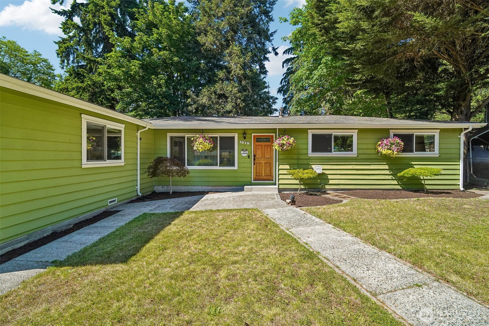 1515 213th Place Property Photo 1