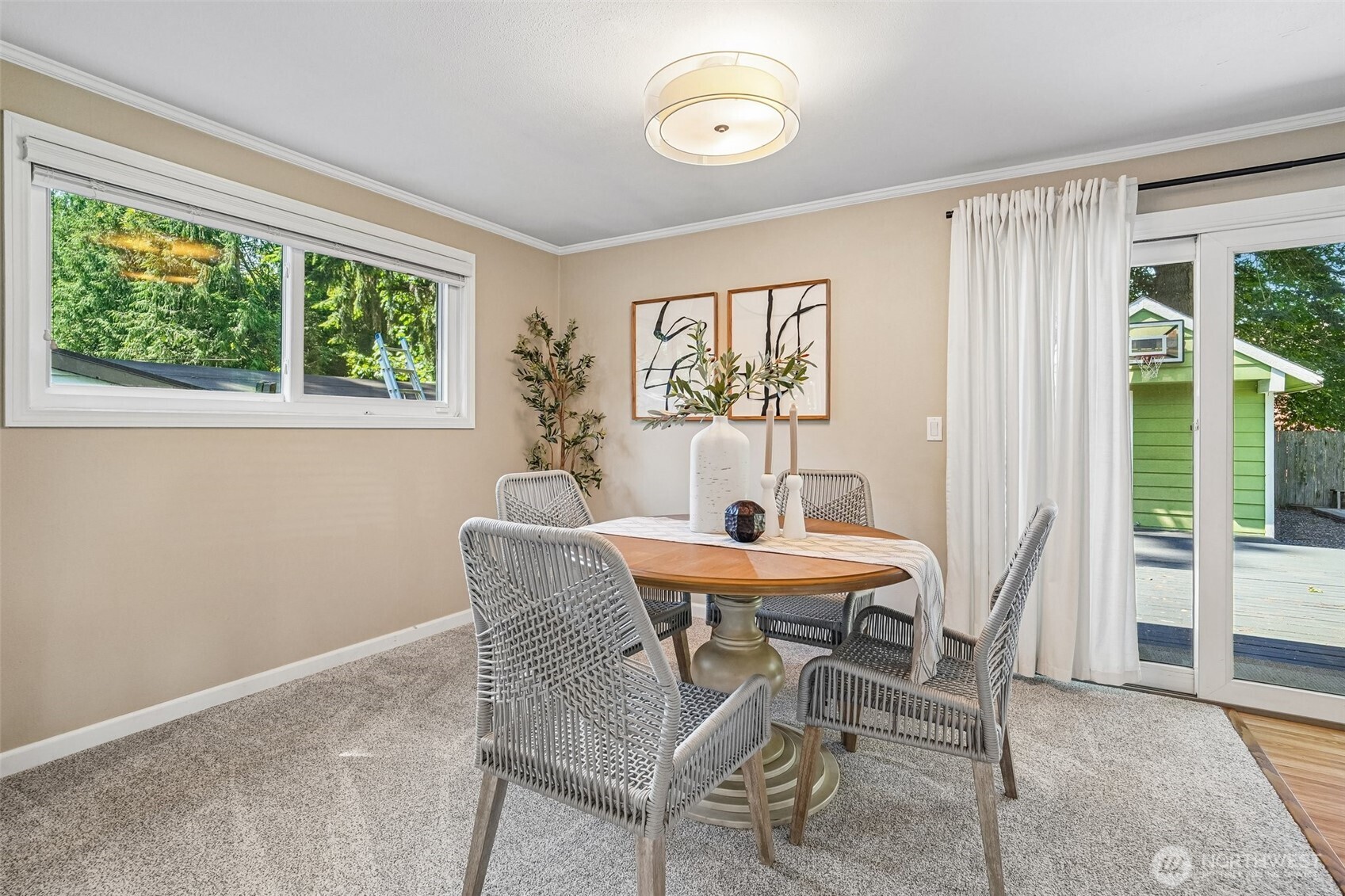 1515 213th Place Property Photo 4