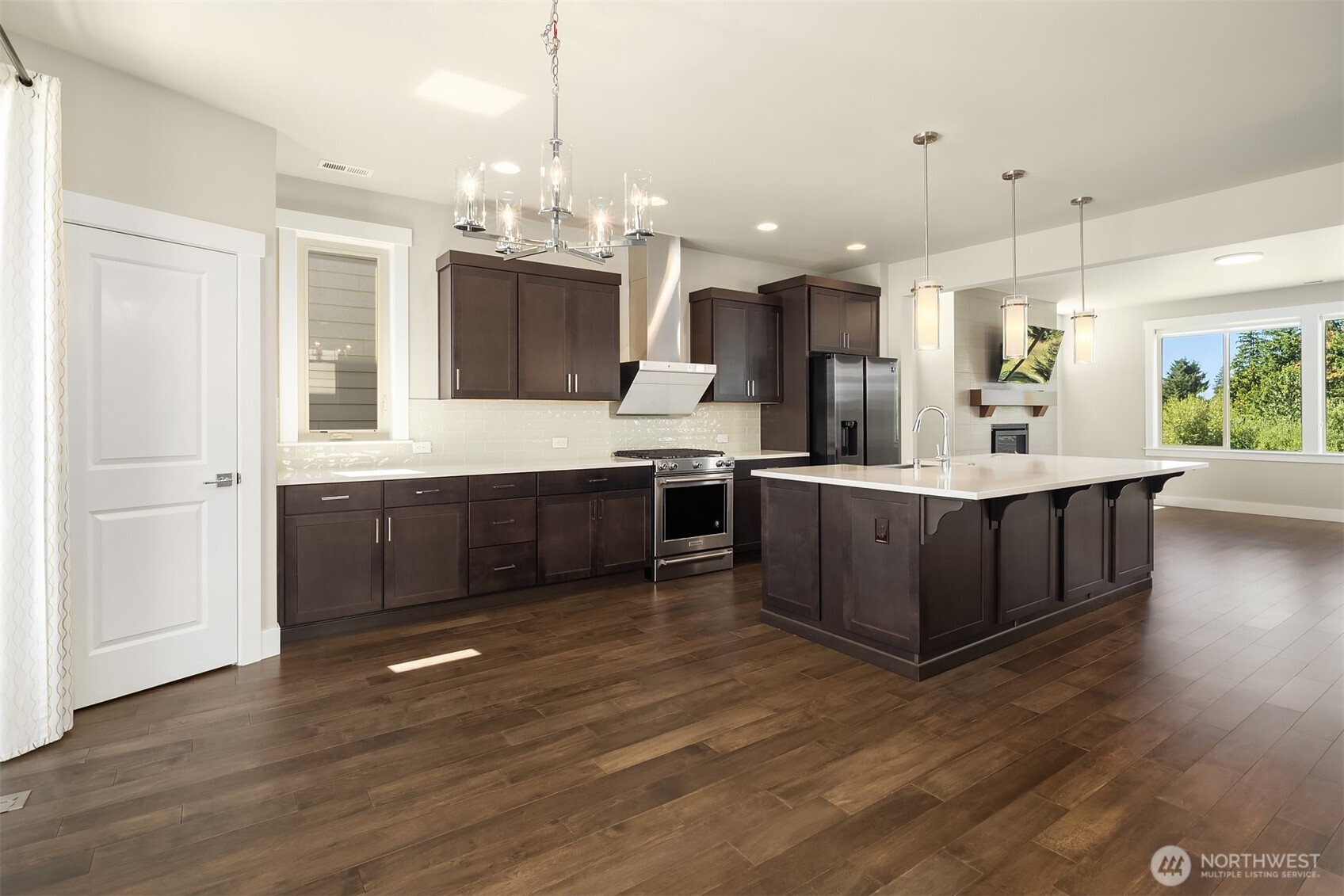 14012 12th Place Property Photo 3