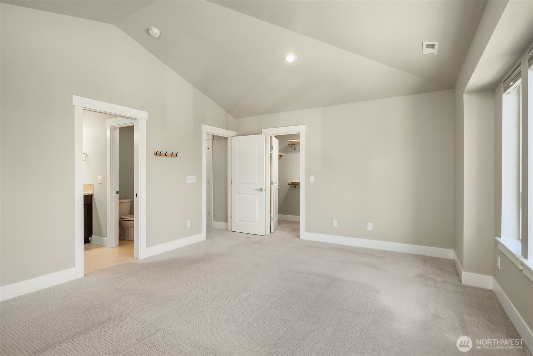 14012 12th Place Property Photo 9