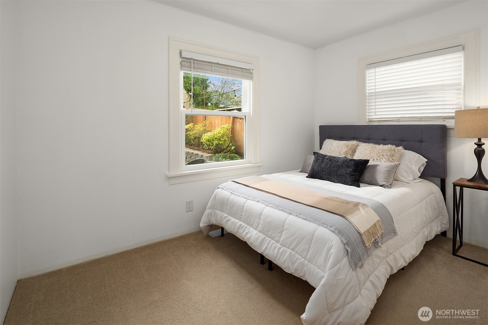 5810 Commercial Avenue Property Photo 18