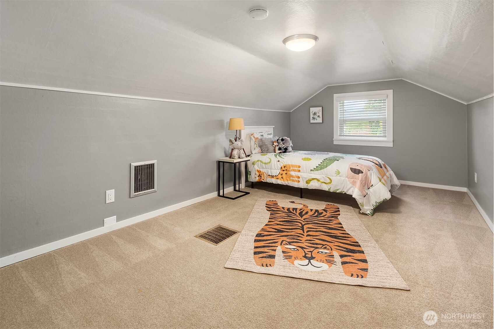 5810 Commercial Avenue Property Photo 22