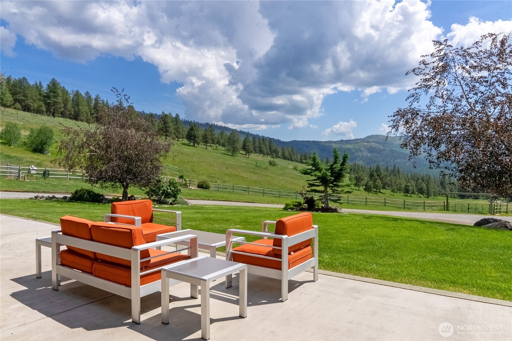 1765 Tunk Creek Road Property Photo 4