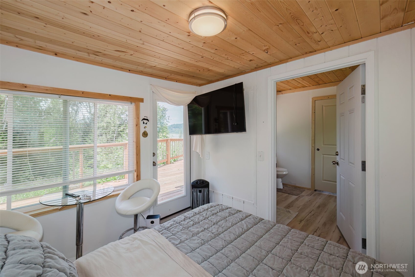 200 E Cove Drive Property Photo 24