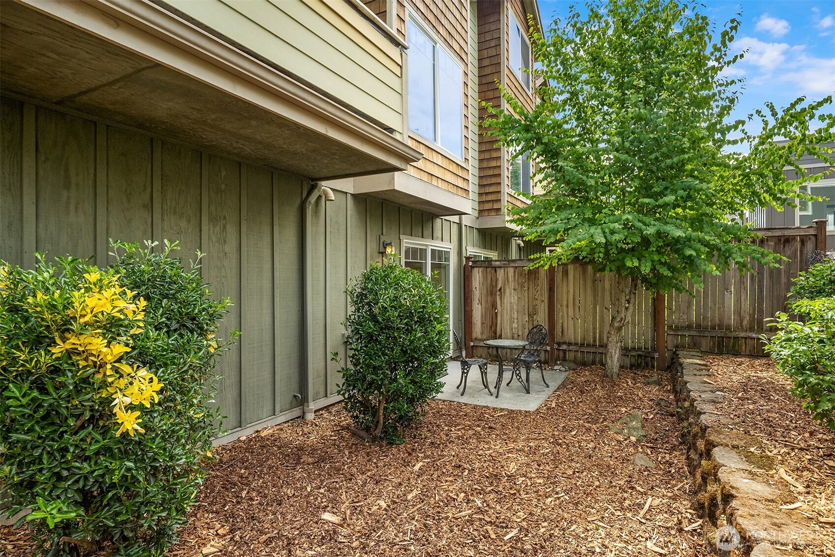 1406 N Northgate Way B Property Photo 21